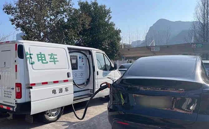 南澳汽车搭电
